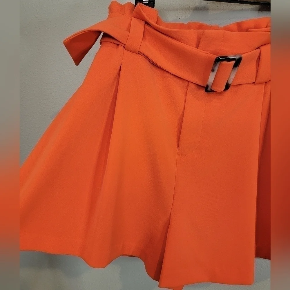 NINE WEST Paperbag Shorts‎ in Fresh Lava size small NWOT